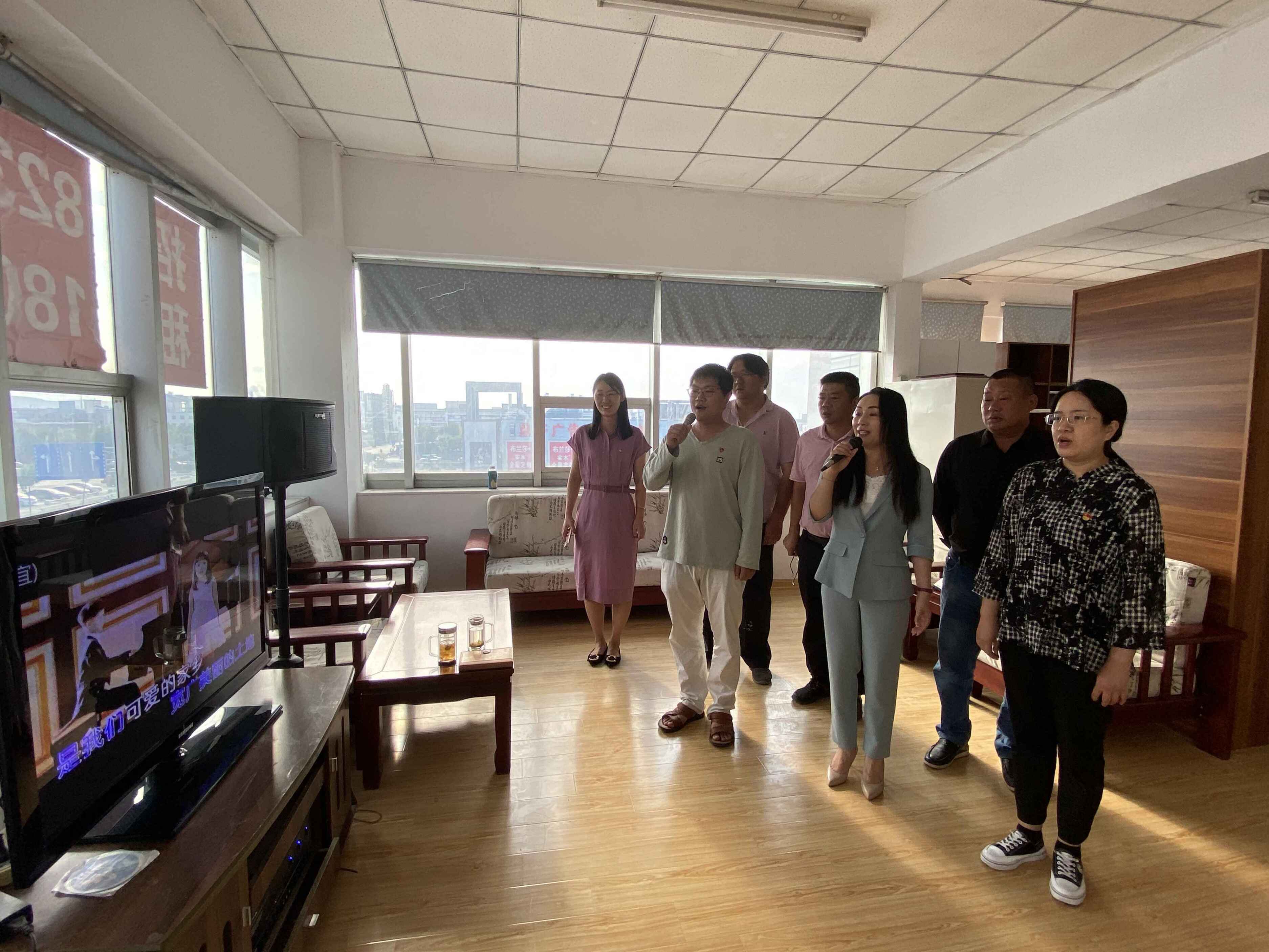 開展紅歌、司歌傳唱 開展紅歌、司歌傳唱